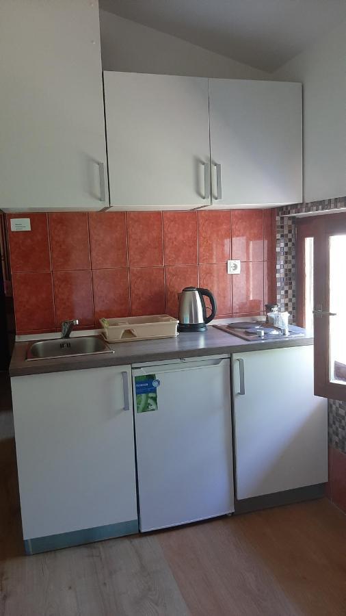 Guest House Sara Podhum Экстерьер фото