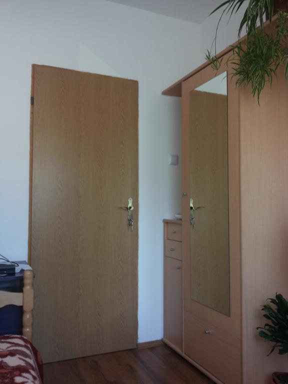 Guest House Sara Podhum Экстерьер фото