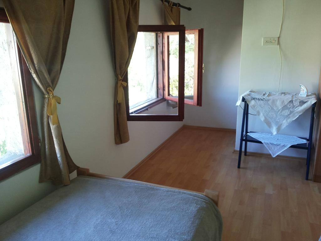Guest House Sara Podhum Экстерьер фото