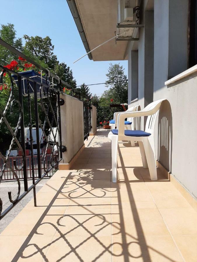 Guest House Sara Podhum Экстерьер фото
