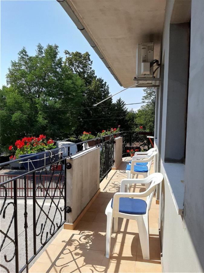 Guest House Sara Podhum Экстерьер фото